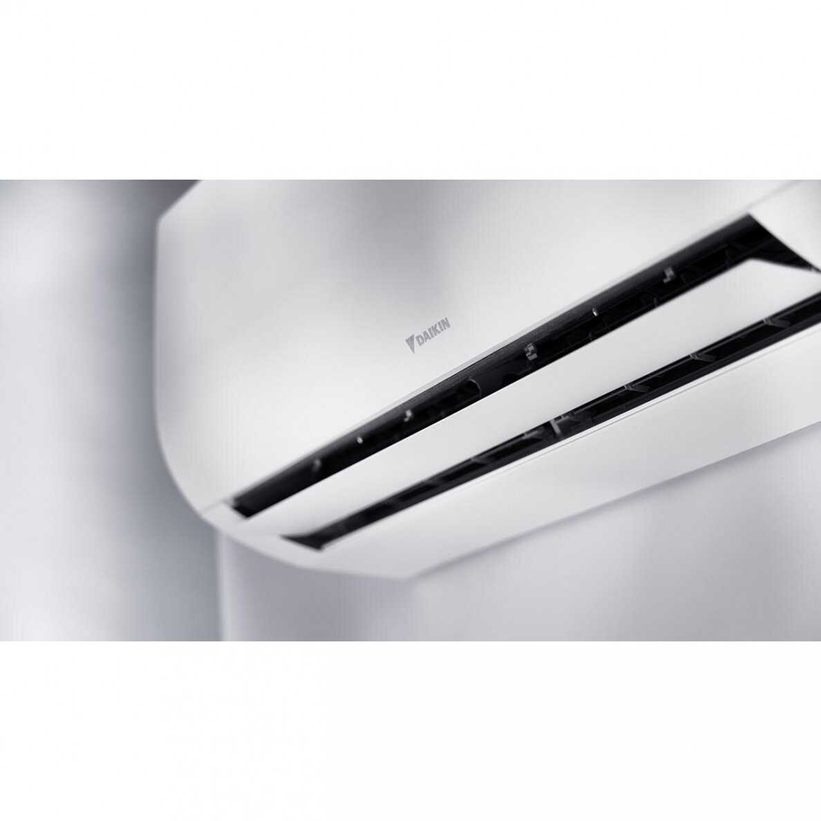 Daikin Comfora šilumos siurblys FTXTP25N komplekte RXTP25A (senas modelis) 2