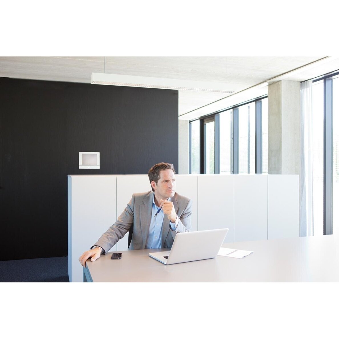 Daikin DCM601B51 išmanus liečiamas valdymo pultas Intelligent Touch Manager 1 Daikin DCM601B51 išmanus liečiamas valdymo pultas Intelligent Touch Manager 1