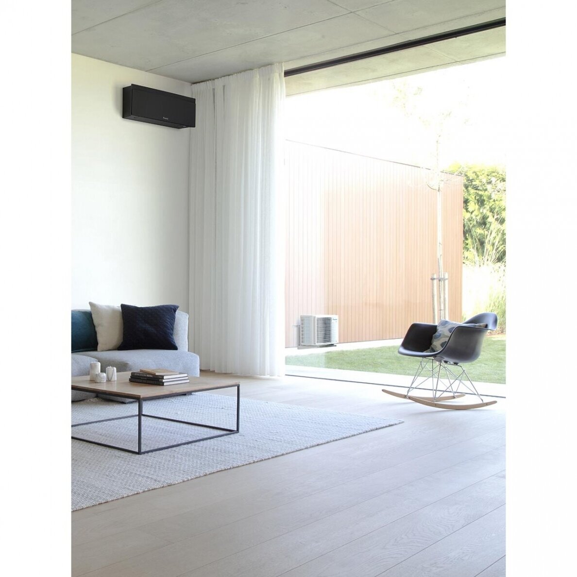 Daikin Emura Juodas oro kondicionierius FTXJ50AB9 komplekte RXJ50A9 5